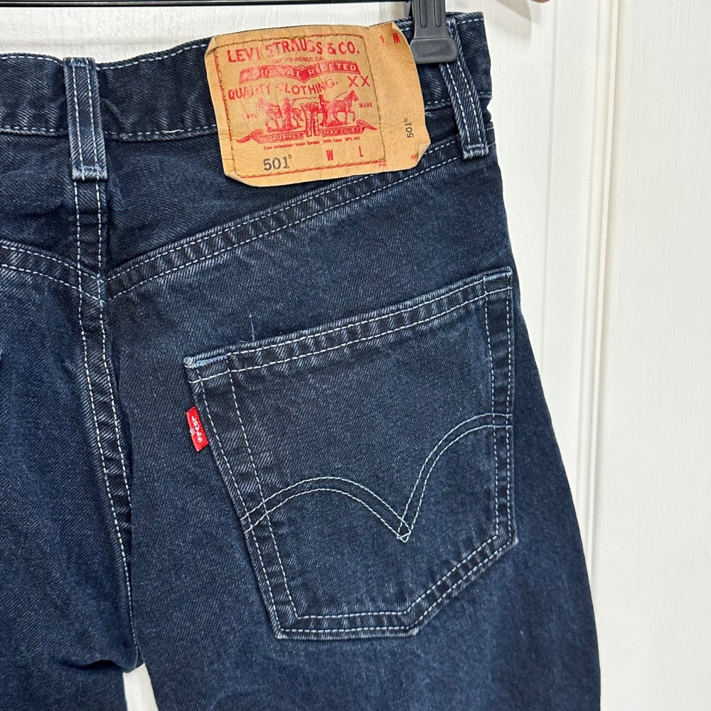 Levis 501 Original Fit Jeans Mens 30x30 Dark Wash Blue Denim Button Fly Mexico